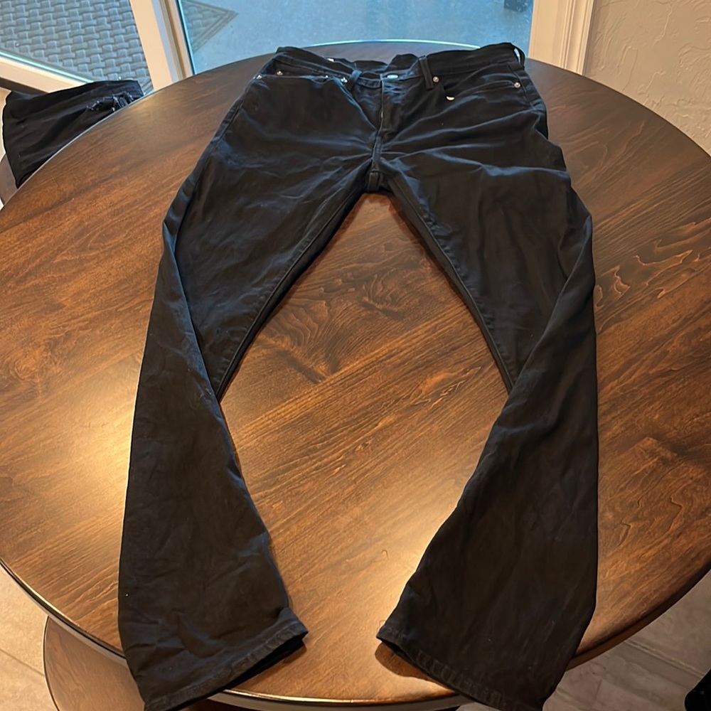 Levi’s Slim Jeans